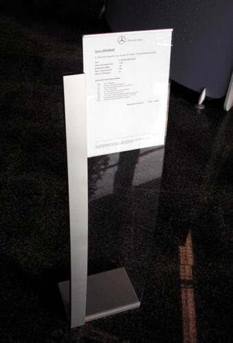 i2 - AN INFORMATION DESK STANDS