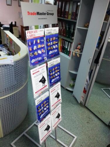 stend trade master 1 - AN INFORMATION DESK STANDS